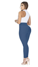 Load image into Gallery viewer, High waist skynny push up effect leggings 502
