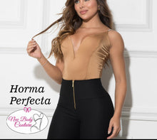 Load image into Gallery viewer, High waist skinny push up effect leggings Colombians 501
