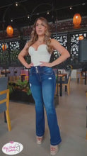 Load and play video in Gallery viewer, Colombian Flared Jeans Bon Bon up 8733 butt lifter high waist tummy control push up effect
